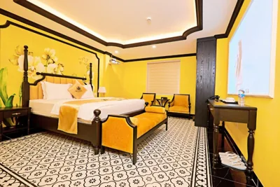 Habitación doble deluxe con baño — Royal Hotel Q12 Hồ Chí Minh